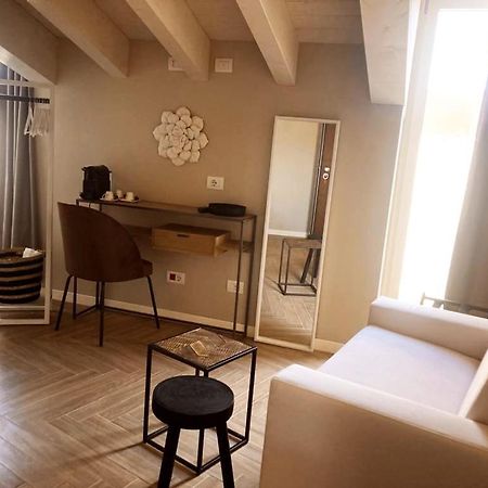 Gatto Bianco Rooms 42 Бергамо Екстер'єр фото