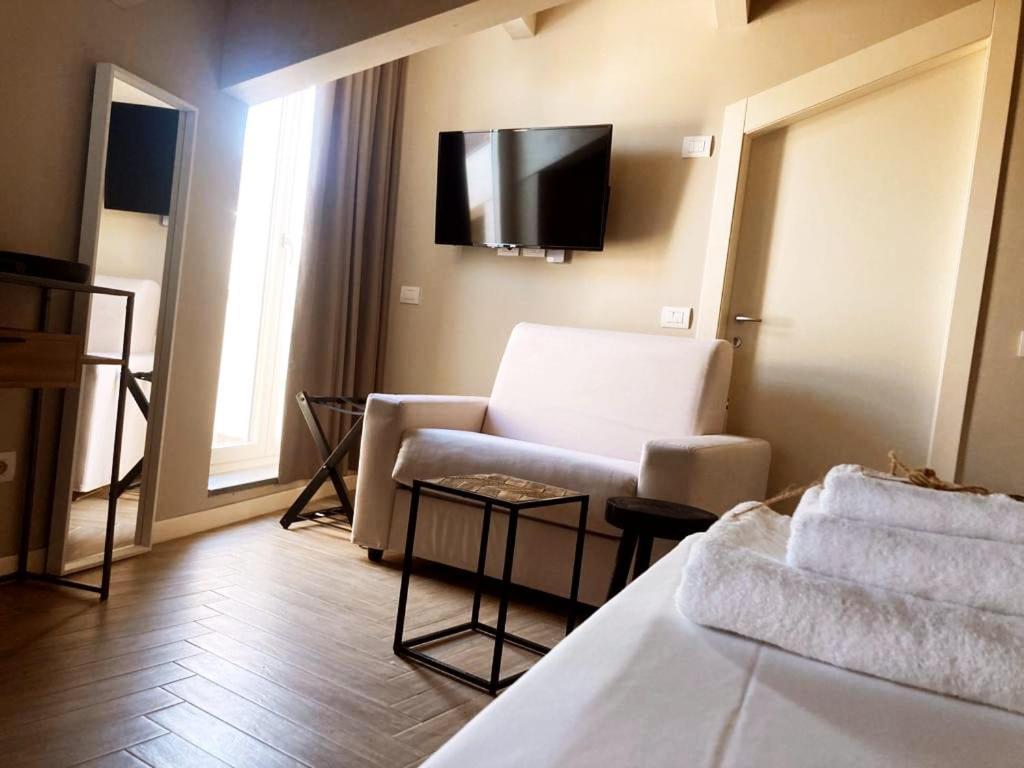 Gatto Bianco Rooms 42 Бергамо Екстер'єр фото