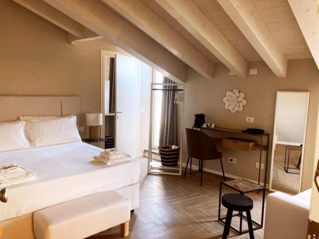 Gatto Bianco Rooms 42 Бергамо Екстер'єр фото